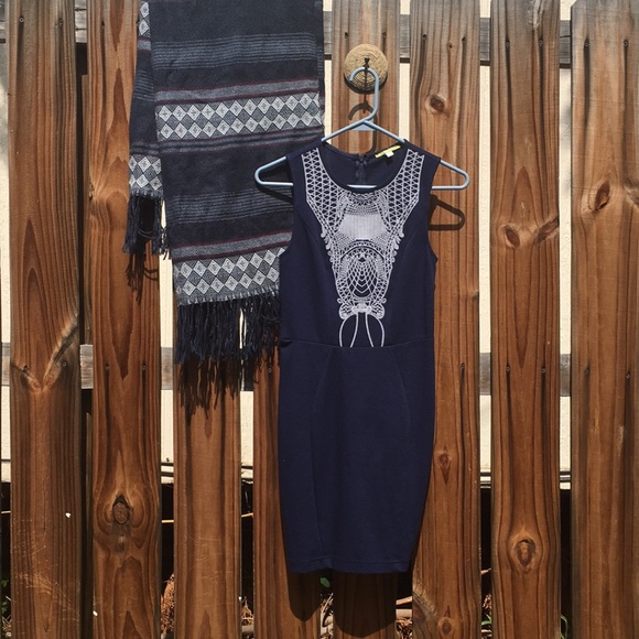 Gianni Bini Navy Embroidered Boho Chic Dress XS - Picture 8 of 8